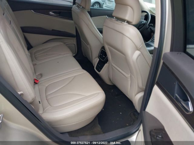 2LMPJ6LR0HBL52157 Lincoln Mkx Reserve