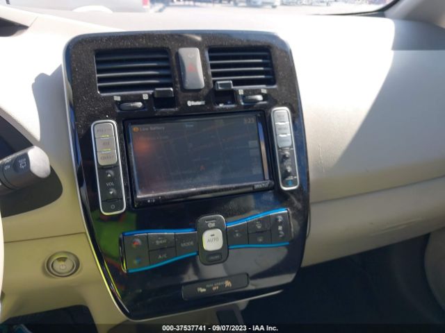 1N4AZ0CP7FC302577 Nissan LEAF SV