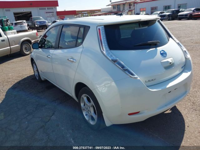 1N4AZ0CP7FC302577 Nissan LEAF SV