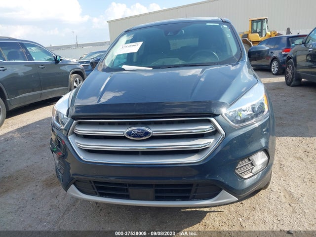 Ford ESCAPE SE 2019 1FMCU9GD0KUA15605 Image 4