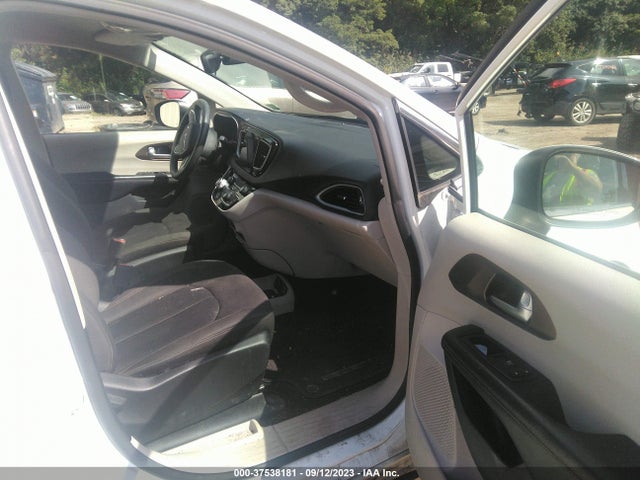 Chrysler Pacifica Touring 2017 2C4RC1DG8HR835454 Image 5