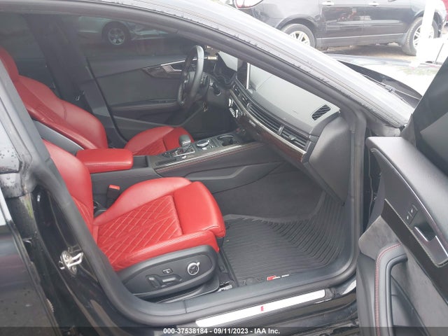 WAUB4CF58KA019925 Audi S5 Sportback Premium Plus