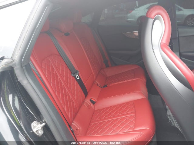 WAUB4CF58KA019925 Audi S5 Sportback Premium Plus