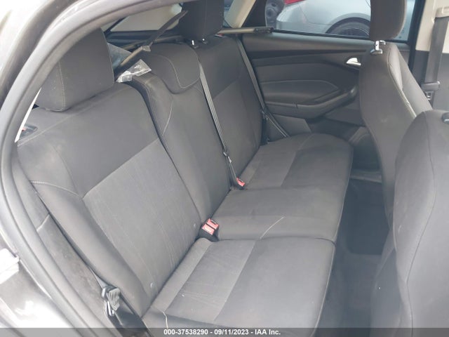 2015 FORD FOCUS SE VIN: 1FADP3K25FL307397