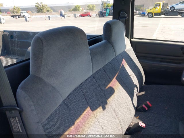 1996 CHEVROLET S TRUCK S10 VIN: 1GCCS1446T8223918