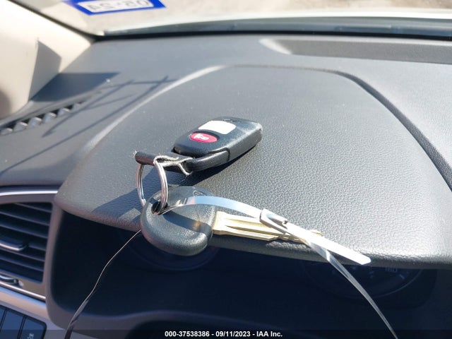 2017 HYUNDAI ELANTRA SE VIN: KMHD84LF4HU378274