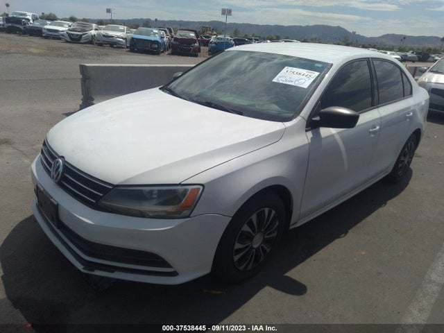 3VW2K7AJ0FM318349 Volkswagen Jetta Sedan 2.0l S