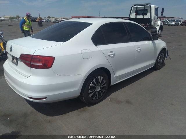 3VW2K7AJ0FM318349 Volkswagen Jetta Sedan 2.0l S