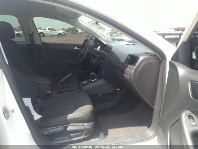3VW2K7AJ0FM318349 Volkswagen Jetta Sedan 2.0l S