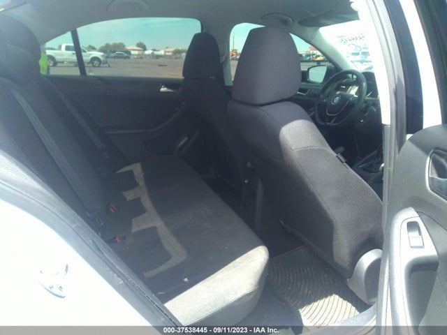 3VW2K7AJ0FM318349 Volkswagen Jetta Sedan 2.0l S