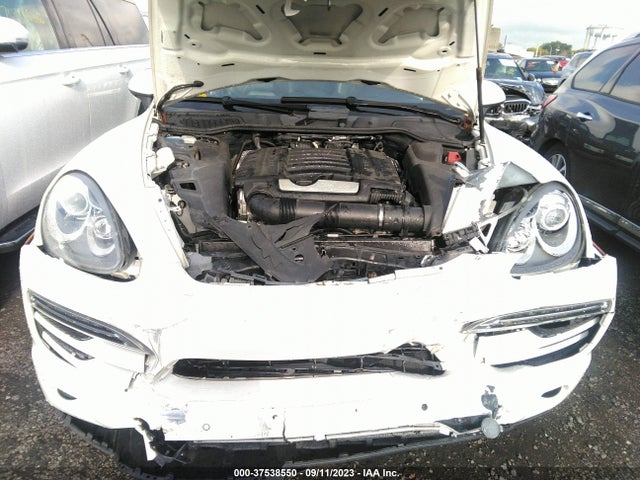 2014 PORSCHE CAYENNE WP1AA2A26ELA04586 Photo 9