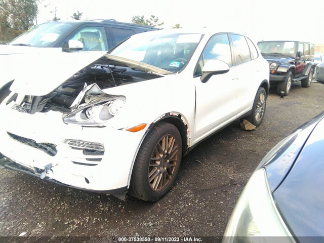 2014 PORSCHE CAYENNE WP1AA2A26ELA04586 Photo 1