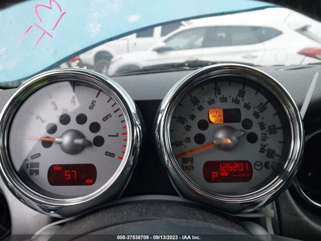 2005 MINI COOPER S WMWRE33495TG95643 Photo 6