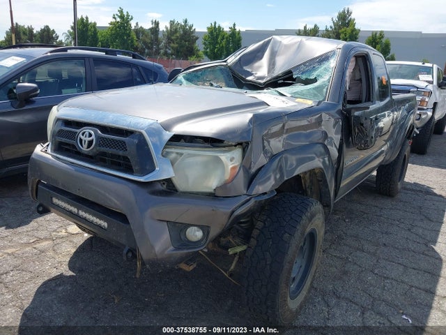 Toyota Tacoma Prerunner 2014 5TFTU4GN5EX064172 Image 2