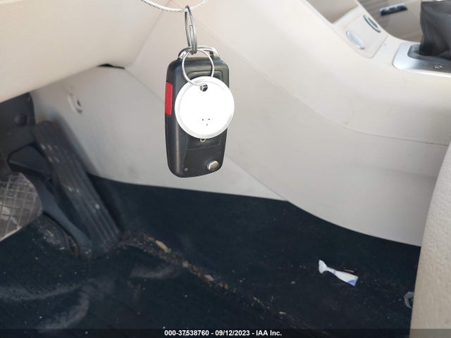 WVGAV7AX7FW503021 Volkswagen Tiguan Sel