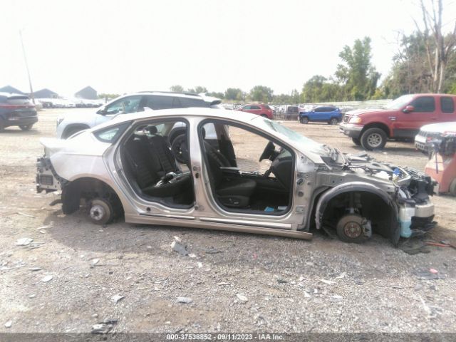 3FA6P0LU3KR130738 Ford Fusion Hybrid Se