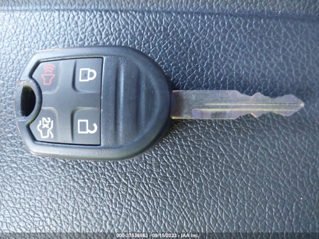 1ZVBP8AM3E5290021 Ford Mustang V6