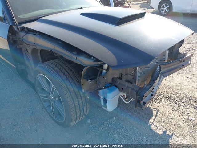 1ZVBP8AM3E5290021 Ford Mustang V6