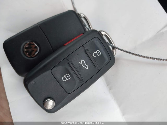 WVGBV7AX2HW511812 Volkswagen TIGUAN S