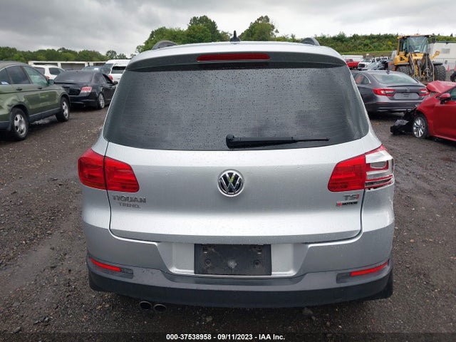 WVGBV7AX2HW511812 Volkswagen TIGUAN S