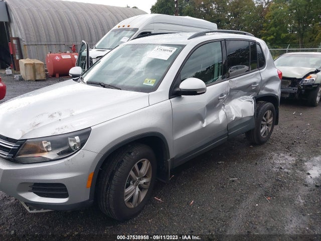 WVGBV7AX2HW511812 Volkswagen TIGUAN S