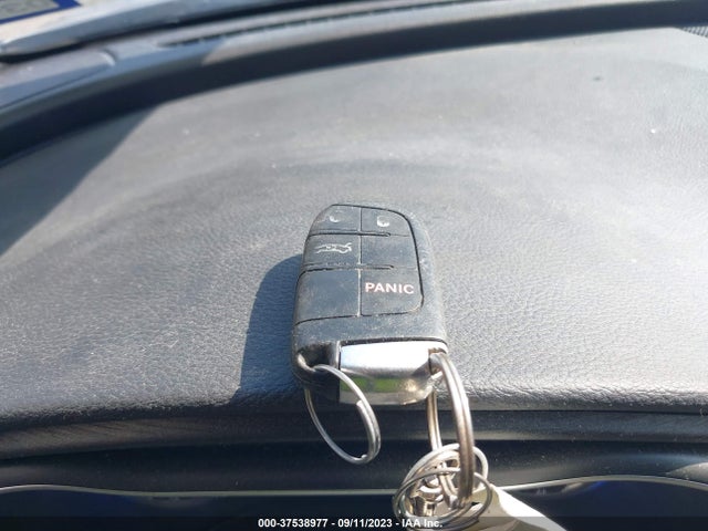 Chrysler 200 Limited 2015 1C3CCCAB7FN702533 Image 11