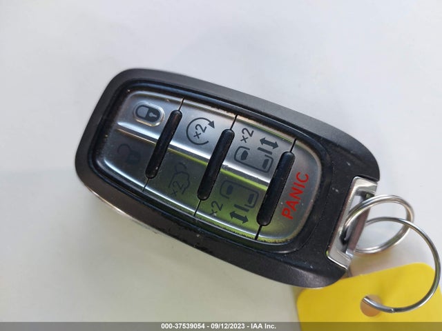 2C4RC1BG4HR579302 Chrysler Pacifica Touring-l
