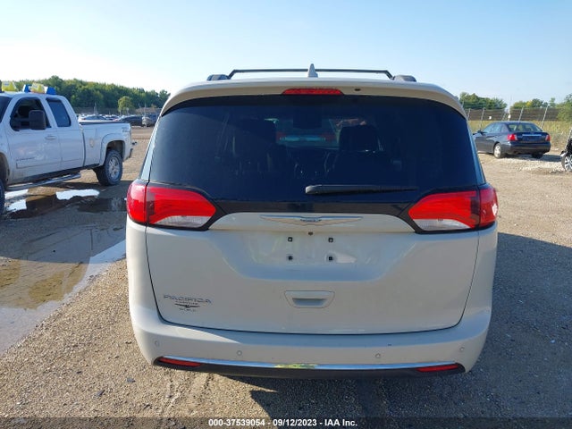 2C4RC1BG4HR579302 Chrysler Pacifica Touring-l