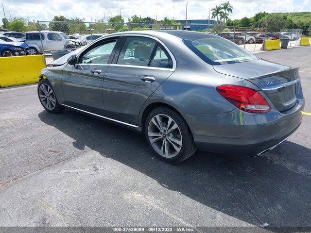 WDDWF4JB3JR323901 Mercedes-Benz C-class C 300