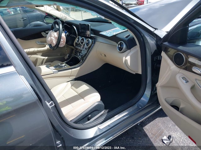 WDDWF4JB3JR323901 Mercedes-Benz C-class C 300