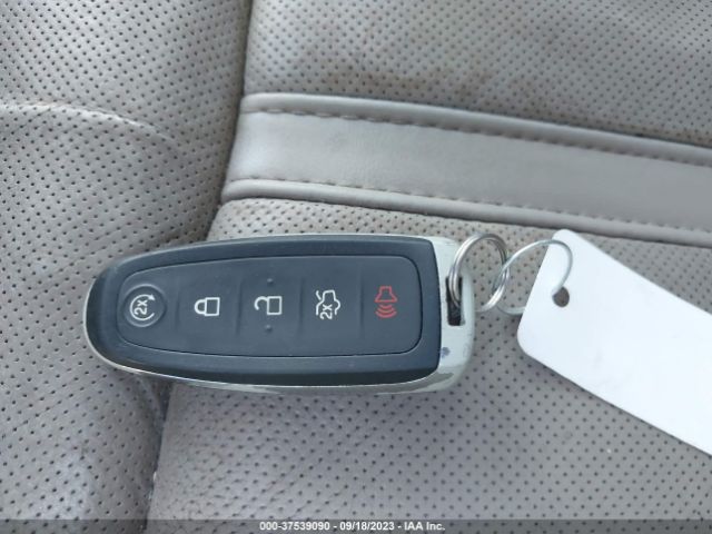 5LMJJ2HT1HEL00746 Lincoln Navigator Select