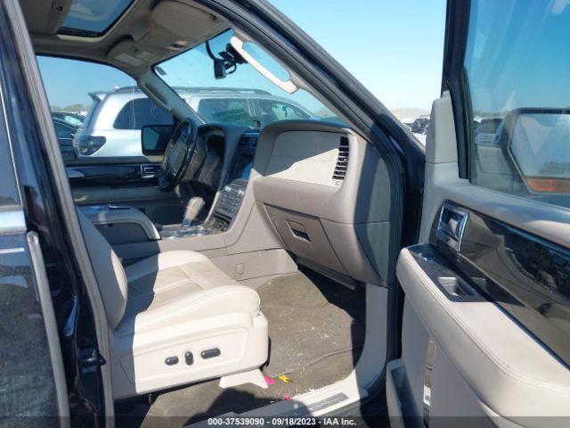 5LMJJ2HT1HEL00746 Lincoln Navigator Select