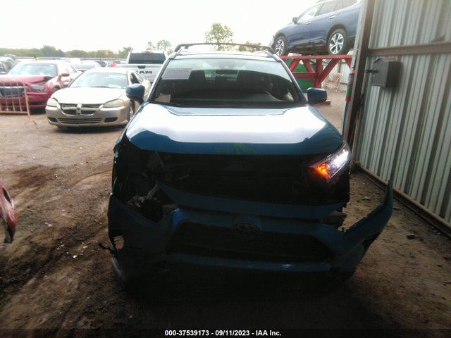 2021 TOYOTA RAV4 XLE VIN: JTMW1RFVXMD072563