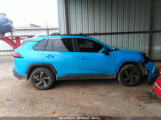2021 TOYOTA RAV4 XLE VIN: JTMW1RFVXMD072563