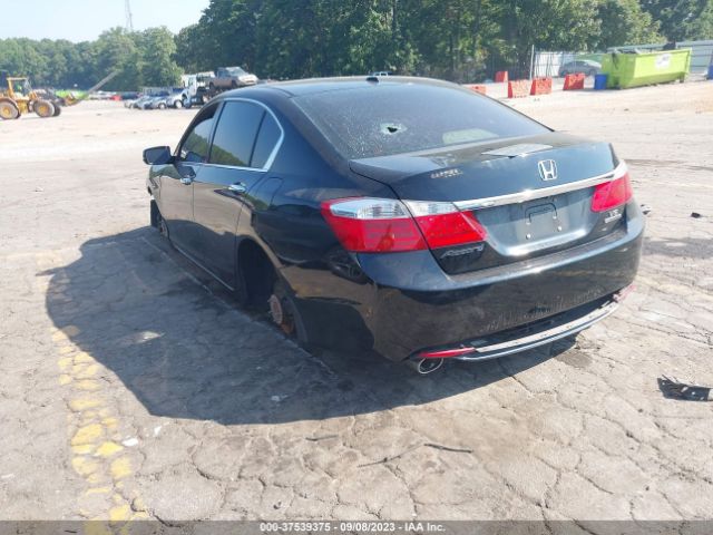 1HGCR3F90FA003883 Honda Accord Sedan Touring