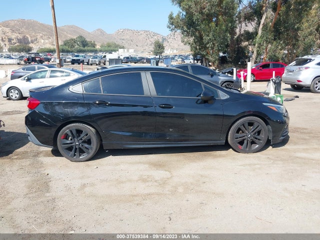 Chevrolet CRUZE LT 2018 1G1BE5SMXJ7151629 Image 13