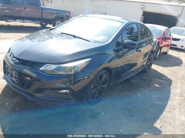 Chevrolet CRUZE LT 2018 1G1BE5SMXJ7151629 Image 2