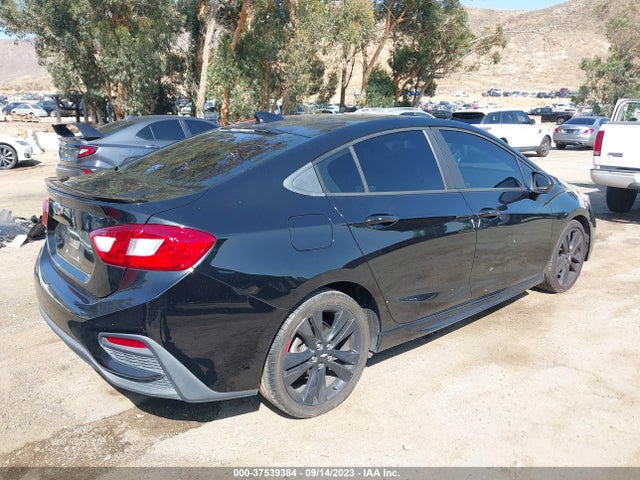 Chevrolet CRUZE LT 2018 1G1BE5SMXJ7151629 Image 4