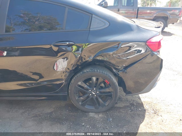 Chevrolet CRUZE LT 2018 1G1BE5SMXJ7151629 Image 6