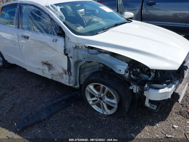 3FA6P0LU8JR115795 Ford Fusion Hybrid Se