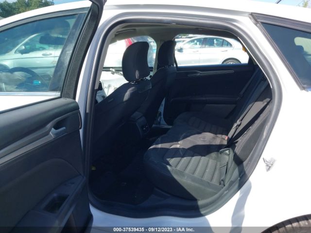 3FA6P0LU8JR115795 Ford Fusion Hybrid Se