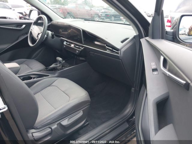 KNDCR3LE2P5077378 KIA NIRO EX