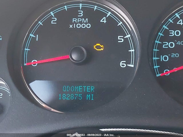 2008 GMC YUKON XL DENALI VIN: 1GKFK668X8J113808