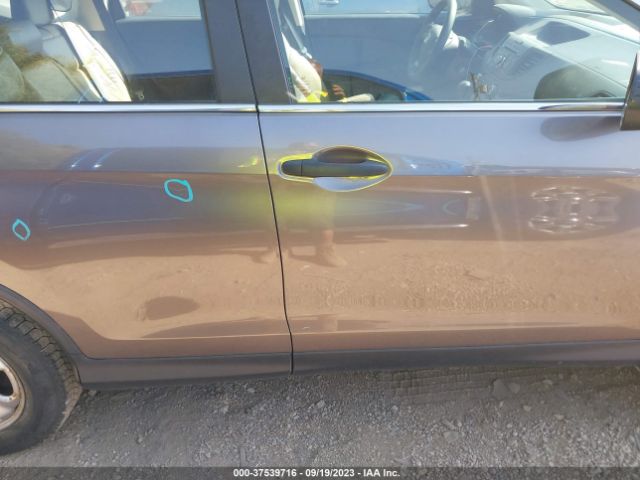 5J6RM4H35EL090313 Honda CR-V LX