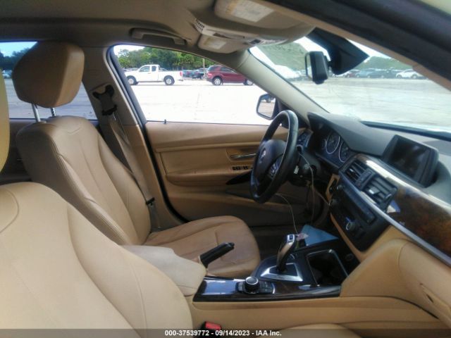 WBA3B1G5XFNT03567 BMW 3 Series 320i