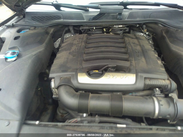 2016 PORSCHE CAYENNE WP1AA2A24GKA11254 Photo 9