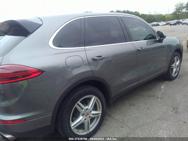 2016 PORSCHE CAYENNE WP1AA2A24GKA11254 Photo 3
