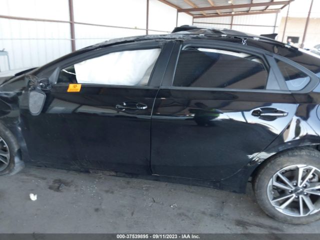 3KPF24AD9NE463783 KIA Forte Lxs