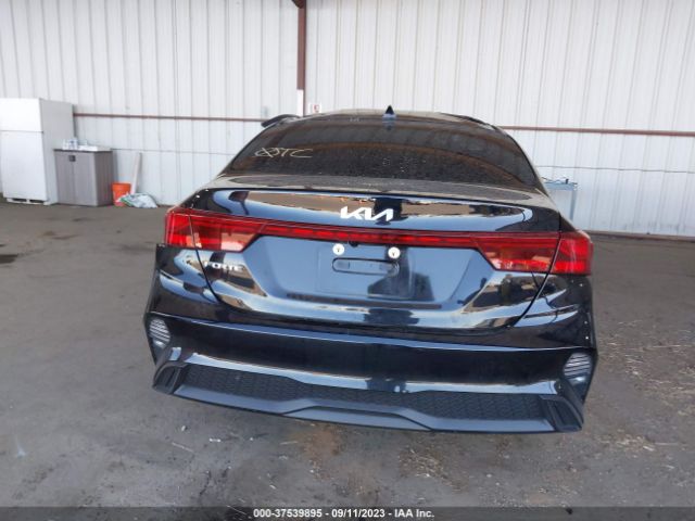 3KPF24AD9NE463783 KIA Forte Lxs