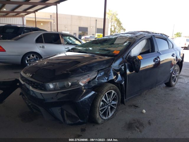 3KPF24AD9NE463783 KIA Forte Lxs